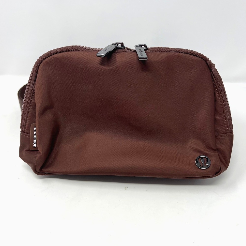 Lululemon Everywhere 2.5L Brown Belt Bag‎ NWT